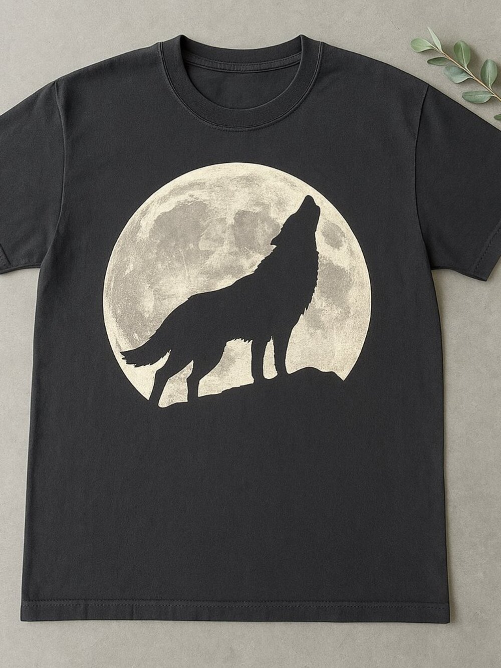 Howling Wolf Moon Graphic Tee | Vintage Gothic Black T-Shirt | Night Wolf Nature